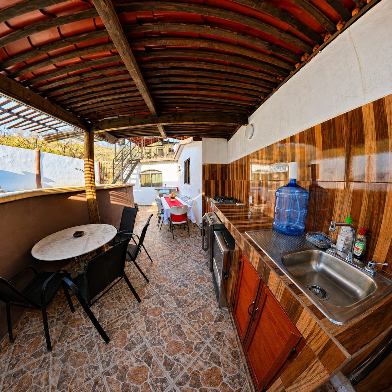 Cocina exterior equipada